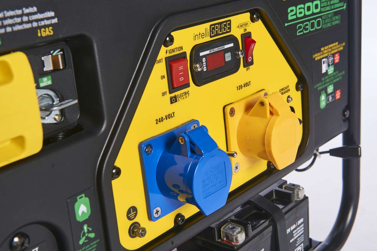 Champion 2800 Watt LPG Dual Fuel Generator With Electric Start