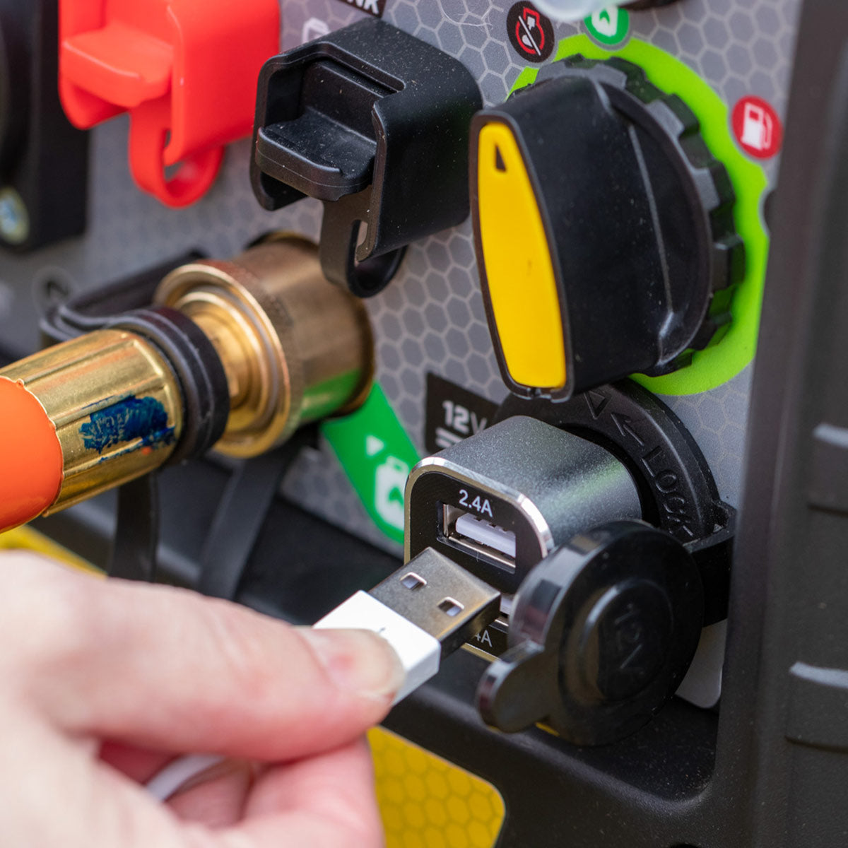 Champion 2200 Watt "Mighty Atom" Dual Fuel Inverter Generator